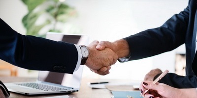 agreement-business-businessmen-886465.jpg