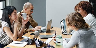 office-people-009-min.jpg